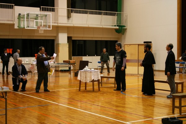 2016-04-01「そして サンタ・マリアがいた」記念劇の練習IMG_0395